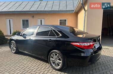 Седан Toyota Camry 2016 в 