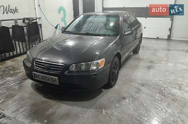 Седан Toyota Camry 2001 в Червонограде