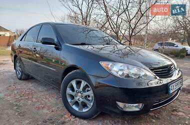 Седан Toyota Camry 2004 в 