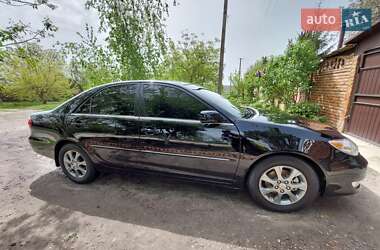 Седан Toyota Camry 2004 в 