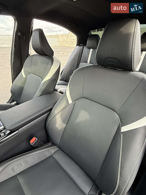 Седан Toyota Camry 2024 в Львові фото 14 Седан Toyota Camry 2024 в Львові