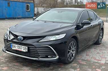 Седан Toyota Camry 2021 в Кропивницькому