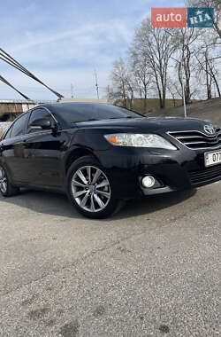 Седан Toyota Camry 2011 в Києві