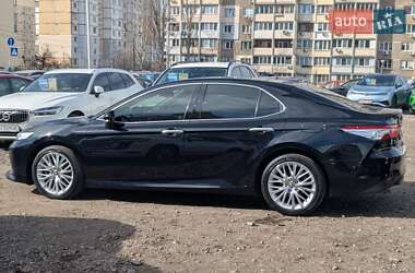 Седан Toyota Camry 2020 в 