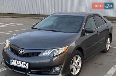 Toyota Camry 2012