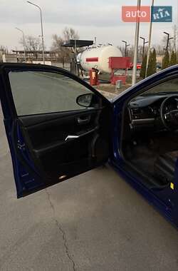 Седан Toyota Camry 2014 в 