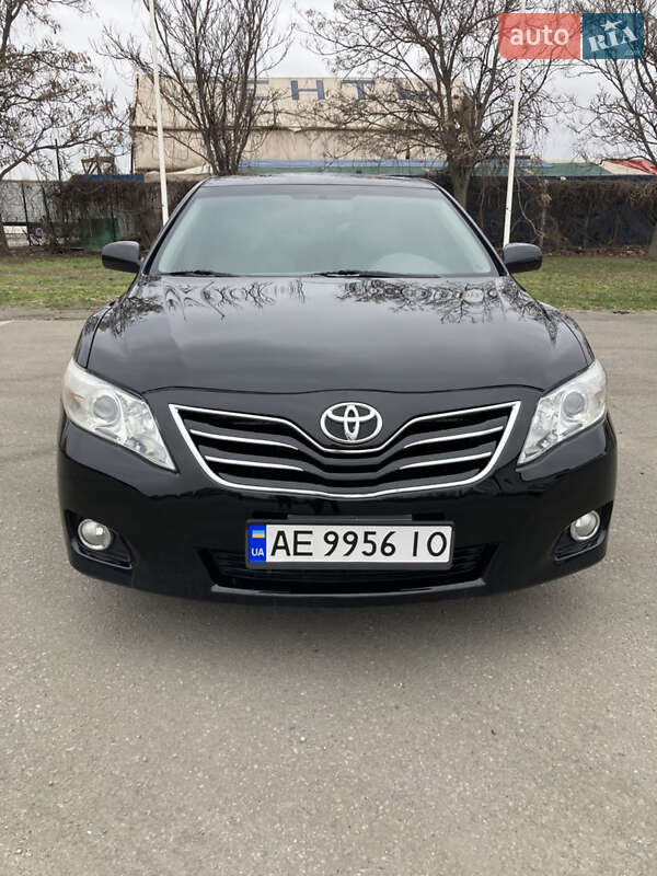 Toyota Camry 2011