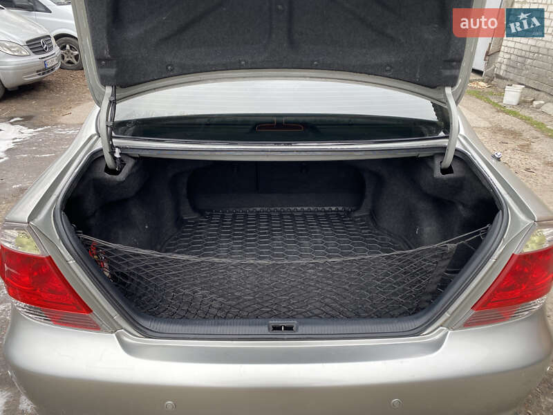 Седан Toyota Camry 2005 в Черкасах