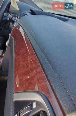Седан Toyota Camry 2015 в 