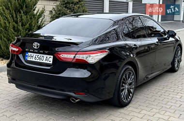 Седан Toyota Camry 2017 в 