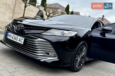 Седан Toyota Camry 2017 в 