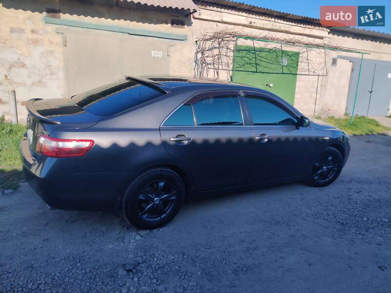 Седан Toyota Camry 2008 в Желтых Водах