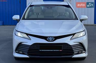 Седан Toyota Camry 2021 в 