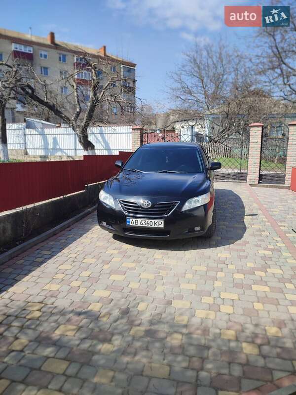 Седан Toyota Camry 2008 в Житомирі