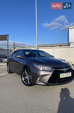 Седан Toyota Camry 2017 в 