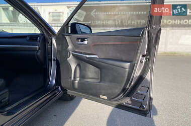 Седан Toyota Camry 2017 в 