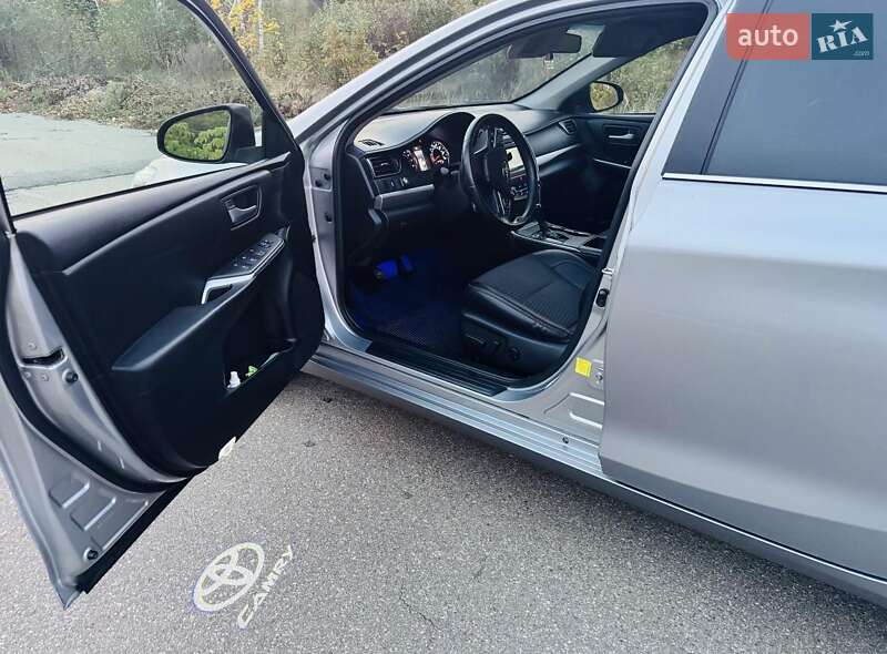 Седан Toyota Camry 2014 в Києві