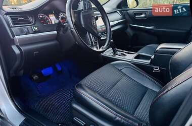 Седан Toyota Camry 2014 в 