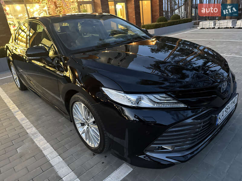 Toyota Camry 2020