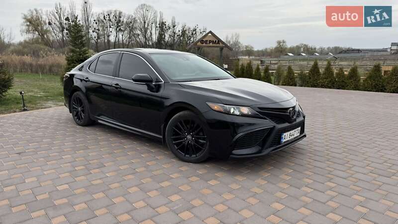 Седан Toyota Camry 2022 в Белой Церкви