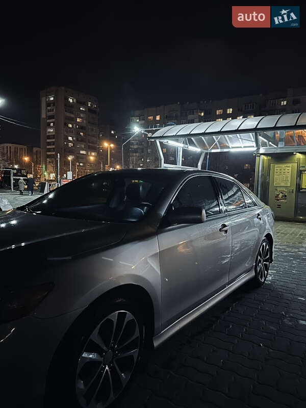 Седан Toyota Camry 2006 в 