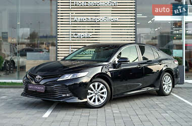 Toyota Camry Comfort 2019