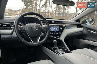 Седан Toyota Camry 2020 в 