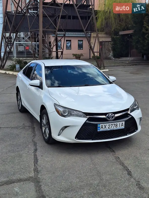 Toyota Camry 2015