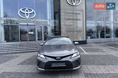 Седан Toyota Camry 2023 в Одесі