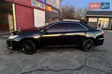 Toyota Camry 2016
