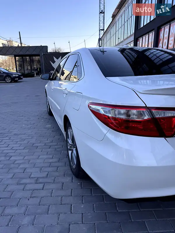 Toyota Camry 2015