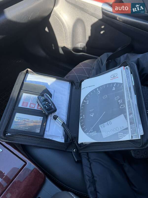 Седан Toyota Camry 2011 в Харькове