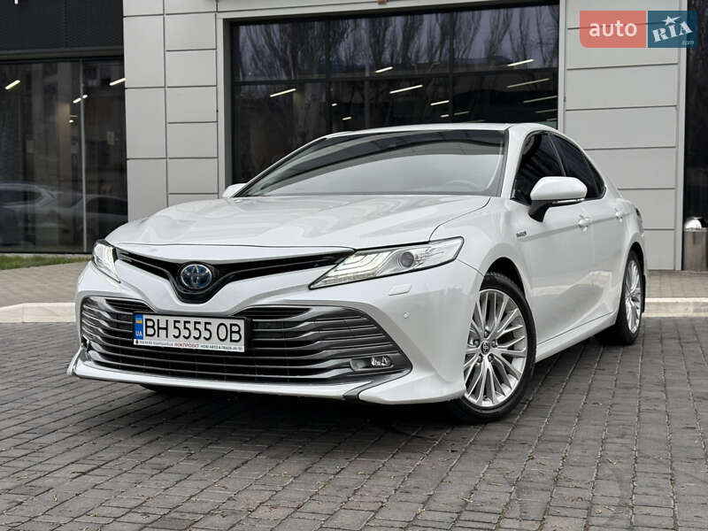 Седан Toyota Camry 2020 в 