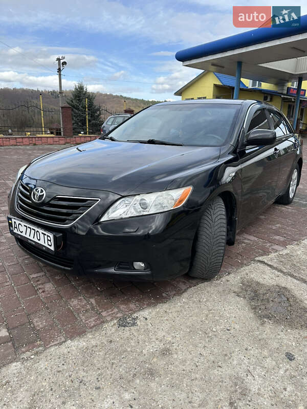 Седан Toyota Camry 2007 в 