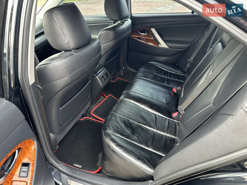 Седан Toyota Camry 2007 в Хырове
