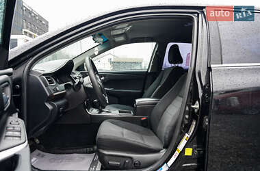 Седан Toyota Camry 2015 в 