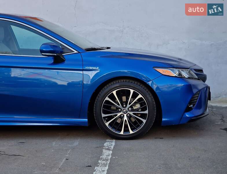 Седан Toyota Camry 2019 в Одесі