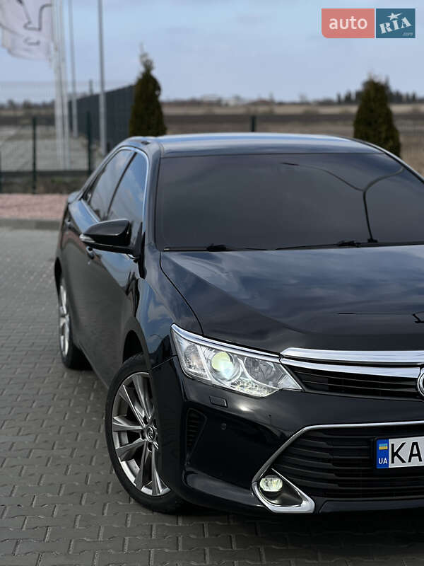 Седан Toyota Camry 2014 в Коростышеве