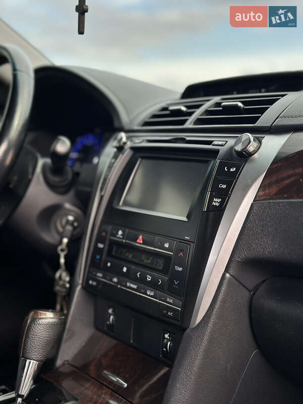 Седан Toyota Camry 2014 в Коростышеве