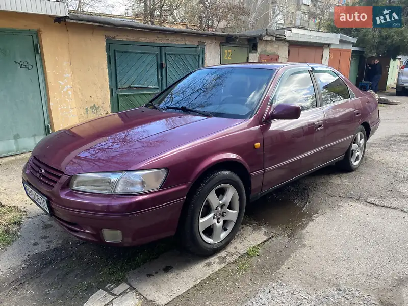 Седан Toyota Camry 1997 в 
