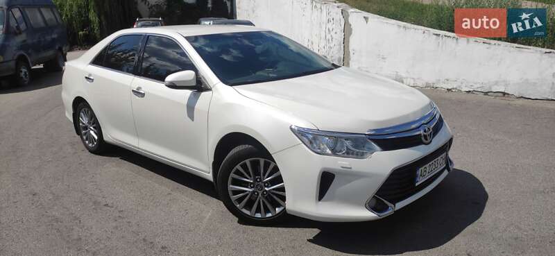 Седан Toyota Camry 2017 в Вінниці