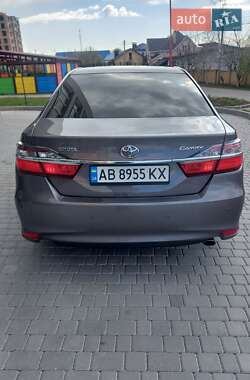 Седан Toyota Camry 2015 в 