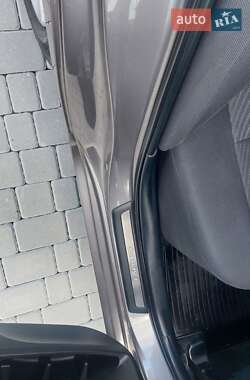 Седан Toyota Camry 2015 в 