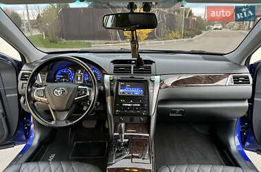 Седан Toyota Camry 2015 в 