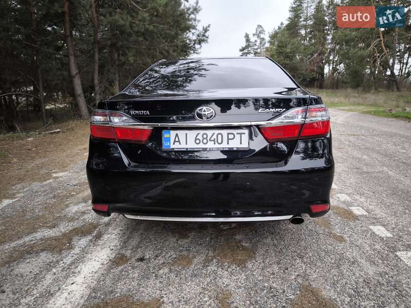 Седан Toyota Camry 2015 в Черкасах