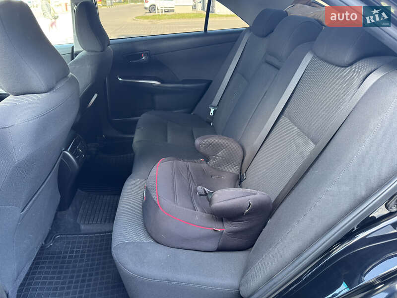 Седан Toyota Camry 2014 в Ніжині