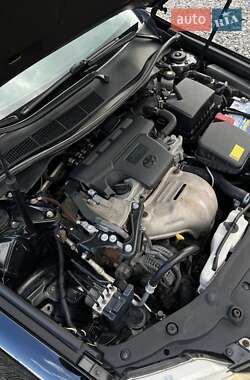 Седан Toyota Camry 2013 в 