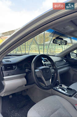 Седан Toyota Camry 2012 в 