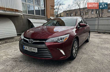 Toyota Camry 2017