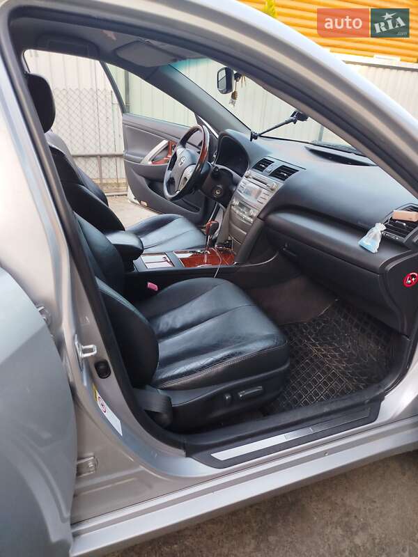 Седан Toyota Camry 2008 в Березному